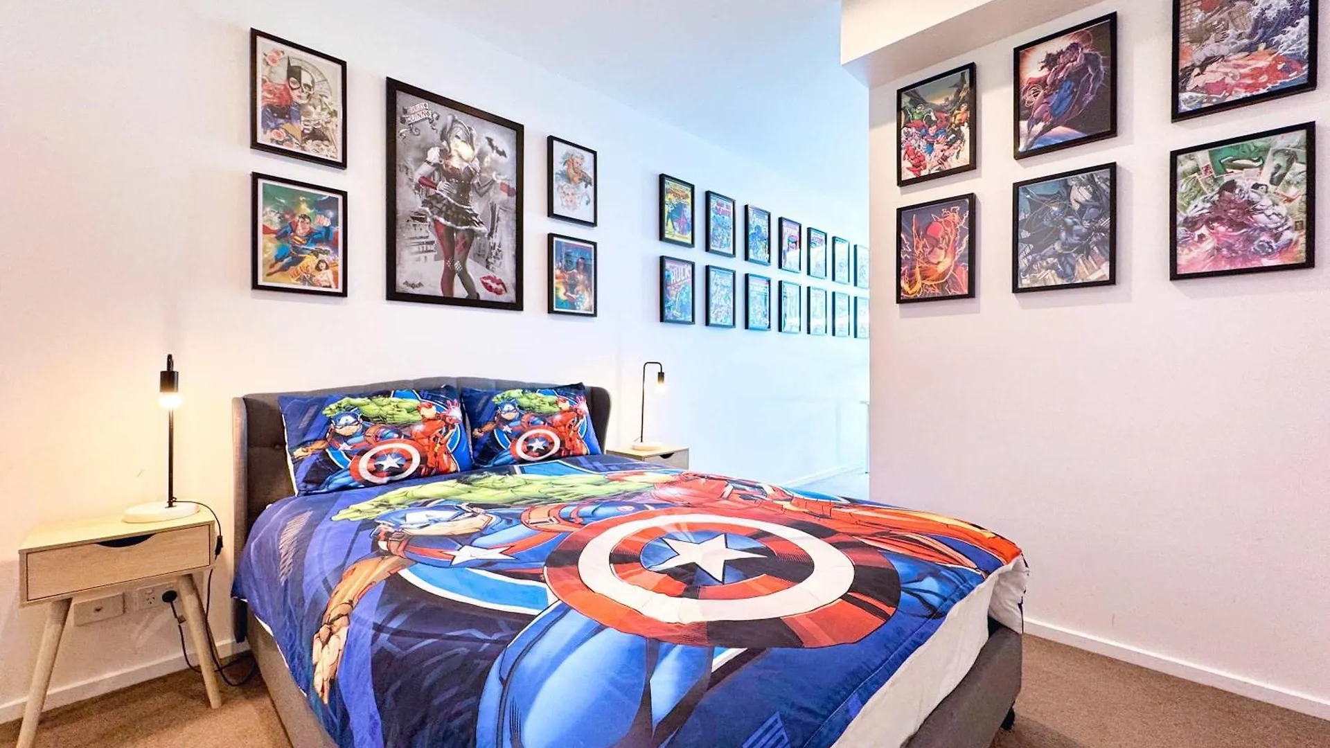 Apartamento Dc Vs Marvel Theme Ft Arcade Machine Pool Gym Sauna Bbq Adelaida Australia