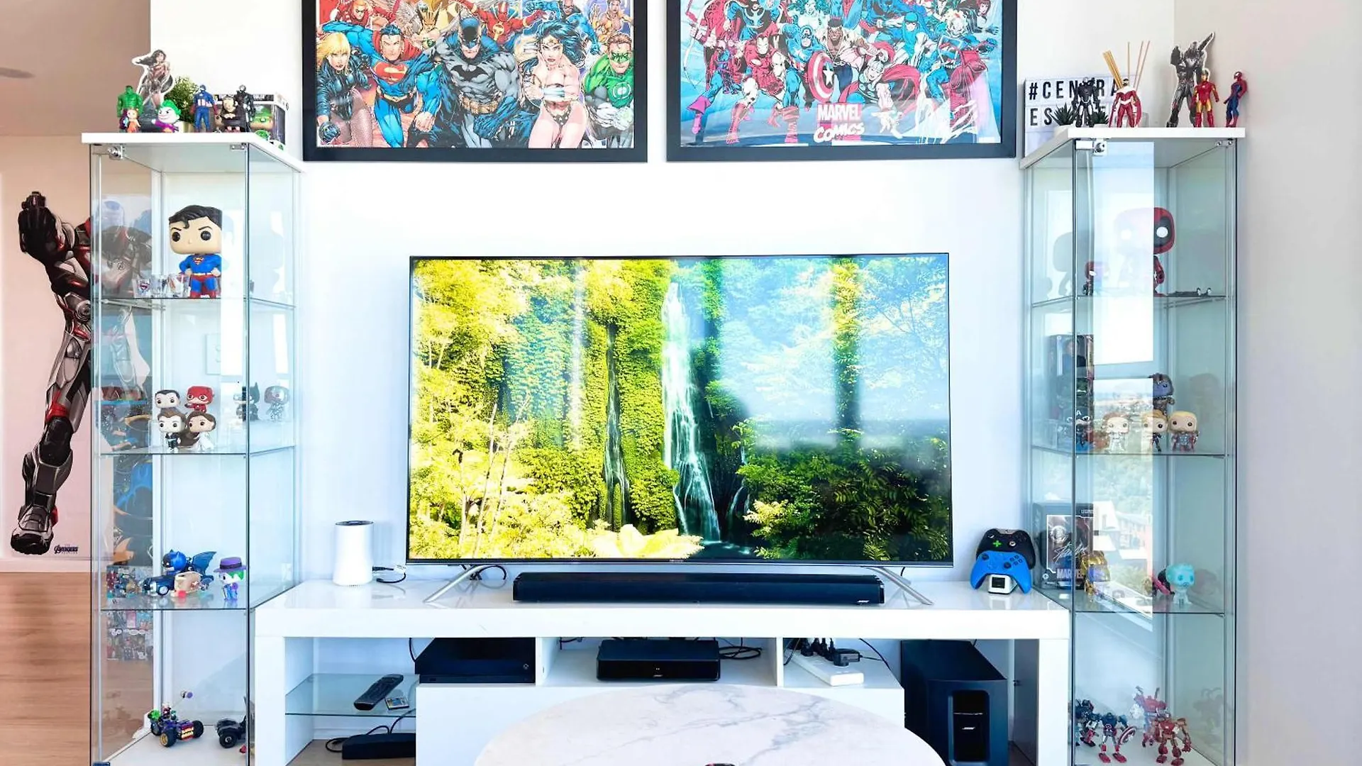 Apartamento Dc Vs Marvel Theme Ft Arcade Machine Pool Gym Sauna Bbq Adelaida Australia